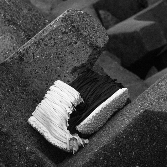 “Black-White Wings“ Handcrafted Runway Short Boots